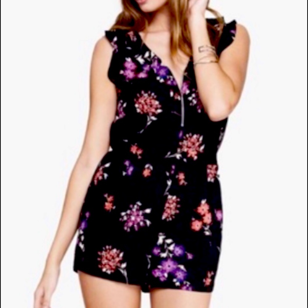 Express floral, pleated, front zip romper